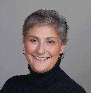 Meet your Posher, Paula